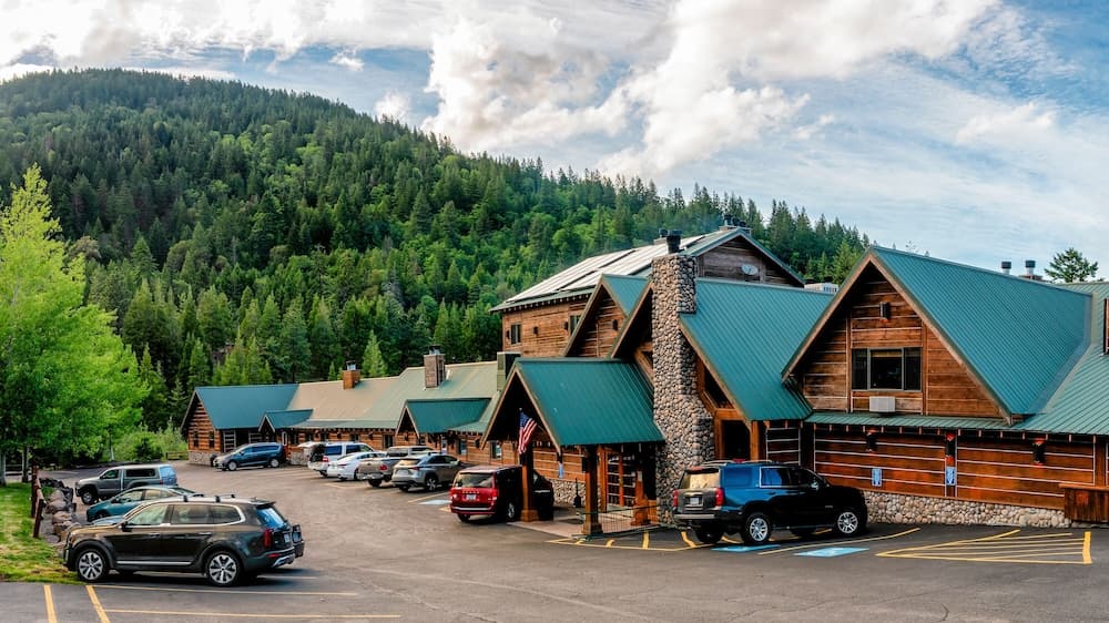 Callahan's Mountain Lodge