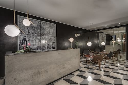 Navona Theatre Hotel