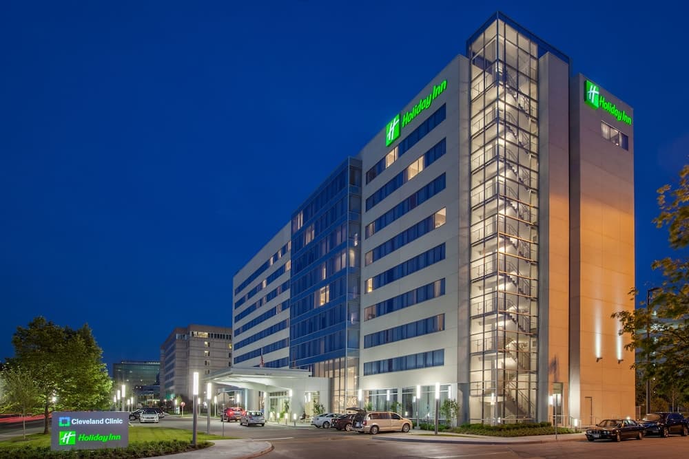 Holiday Inn Cleveland Clinic by IHG