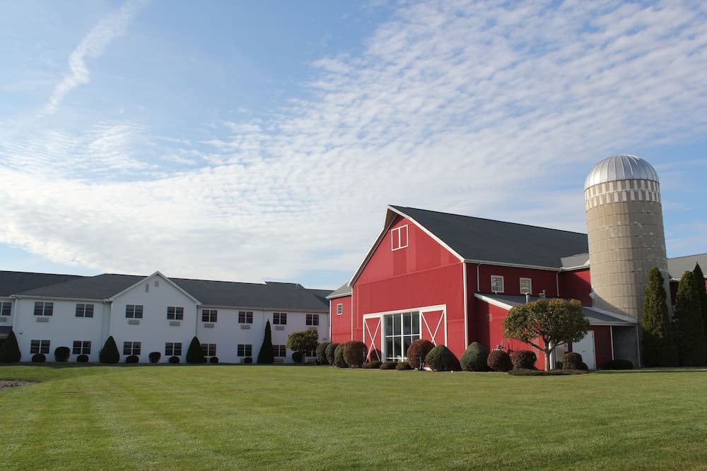 Farmstead Inn & Conference Center