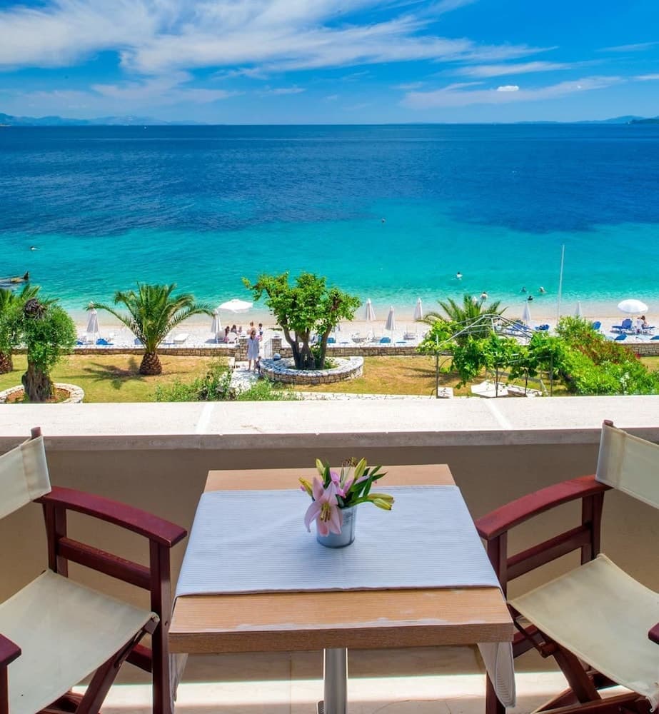 Krouzeri Beach Apartments