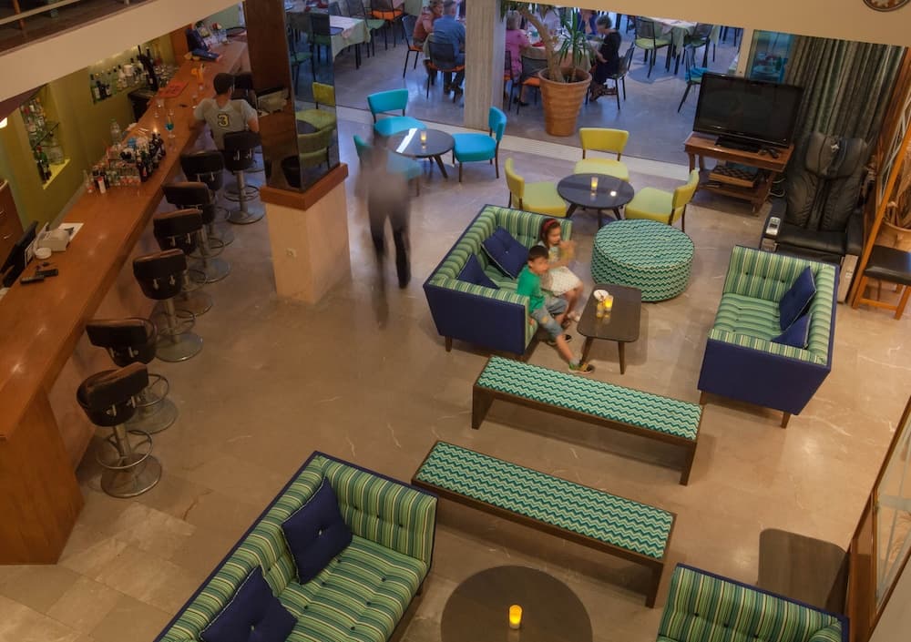 Lobi oturma alanı