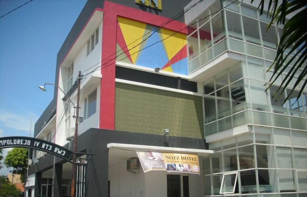 Nozz Hotel Semarang