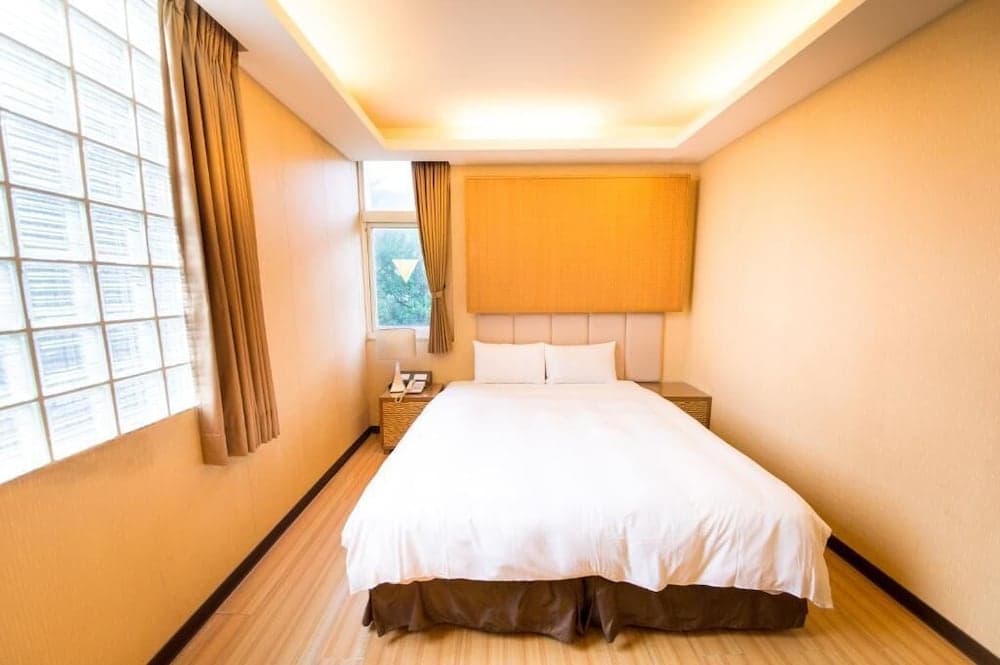 AOIKE Hot Spring Hotel