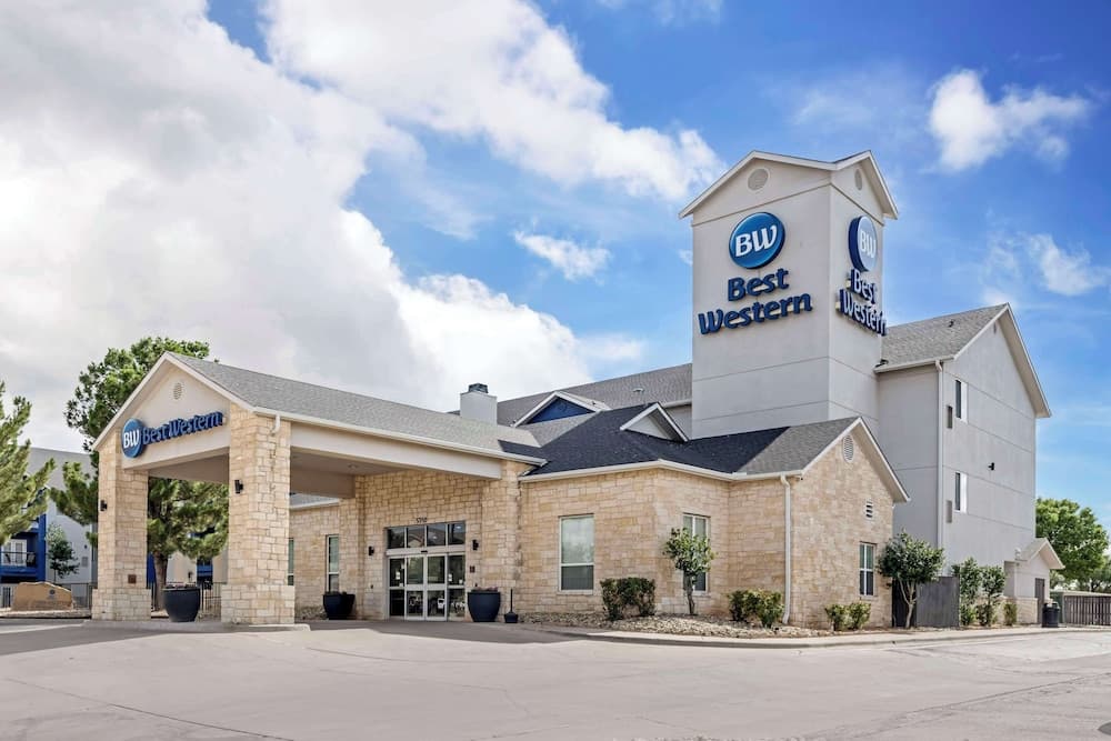 Best Western Lubbock West Inn & Suites