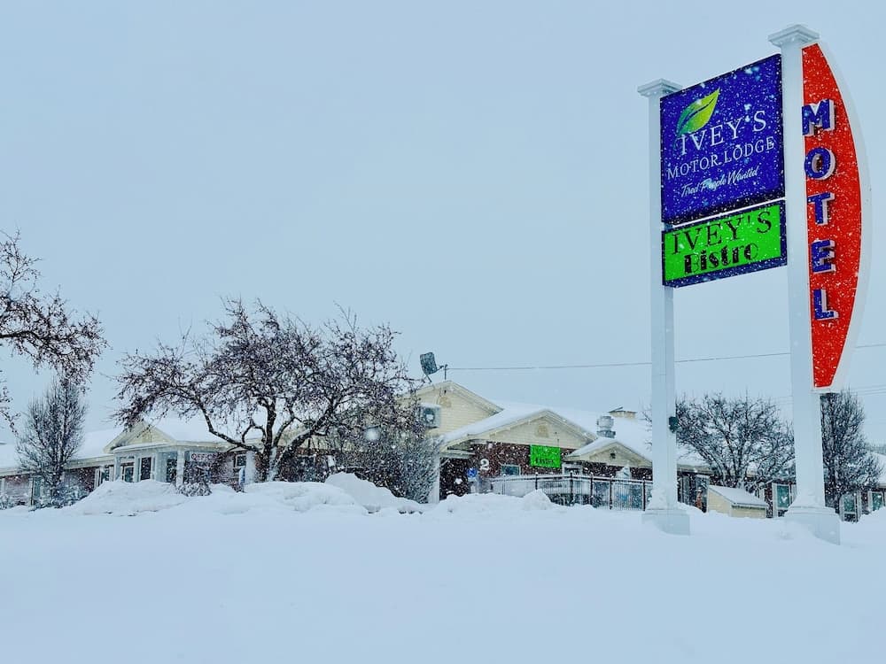 Iveys Motor Lodge Houlton