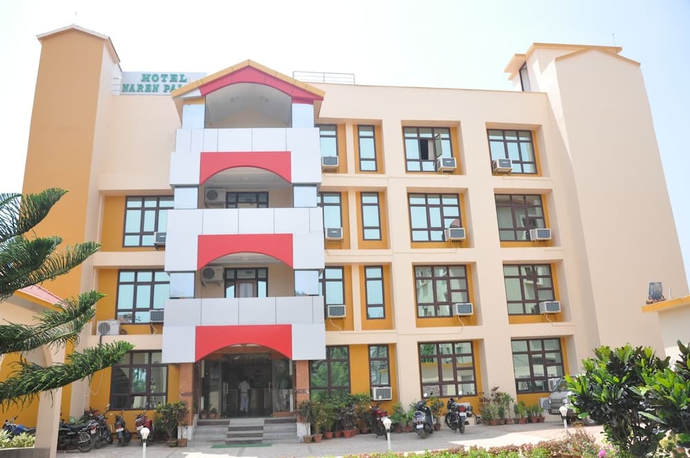 Hotel Naren Palace