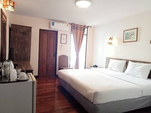 Sri-Pat Guesthouse