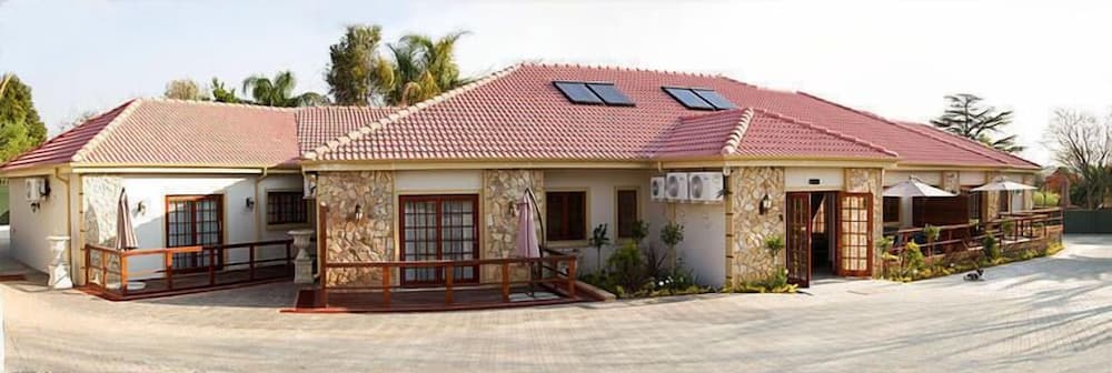 Classique Grace Boutique Hotel