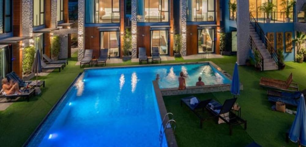 Peace Blue Naiharn Naturist Resort Phuket