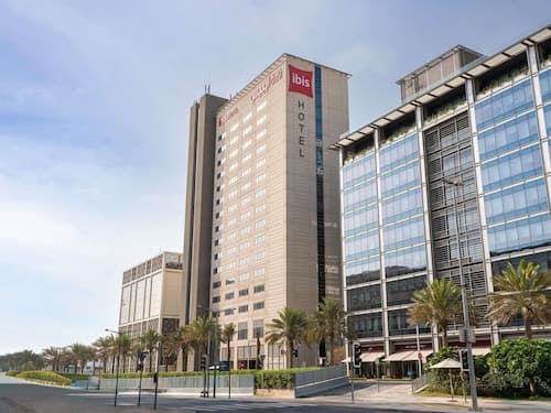 ibis One Central Hotel