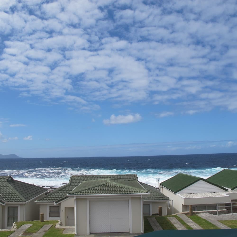 Ocean Edge Apartments