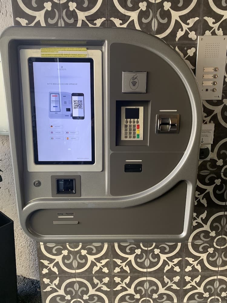 Giriş/çıkış büfesi