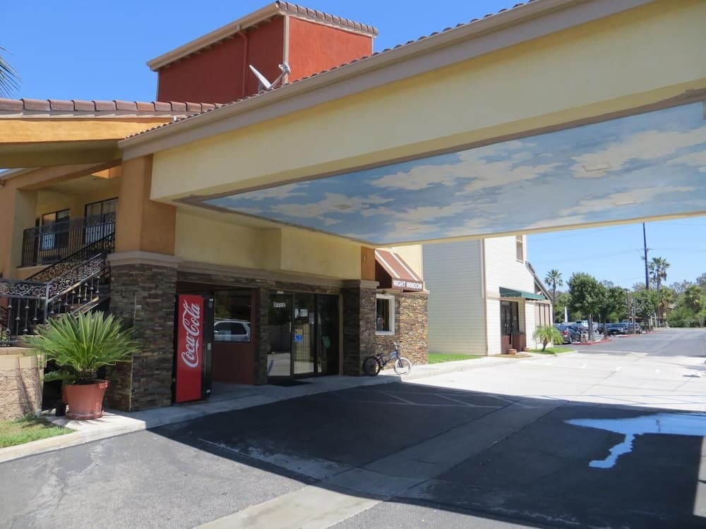 Azusa INN Motel