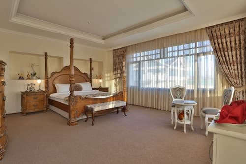 Bon City Resort Hotel