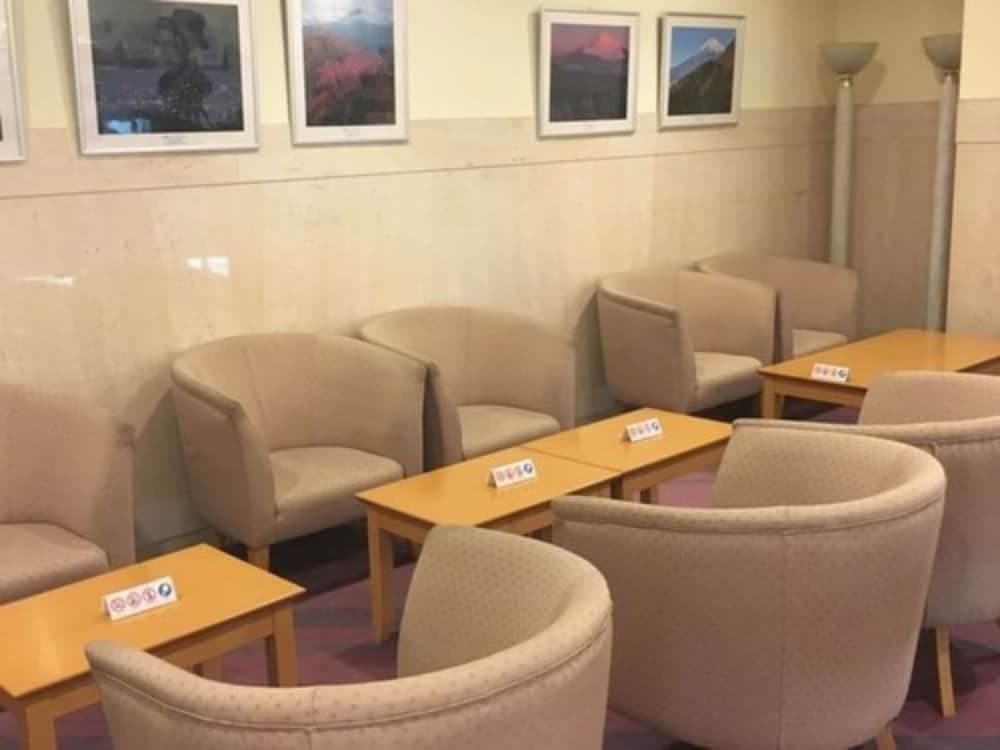 Lobi dinlenme salonu