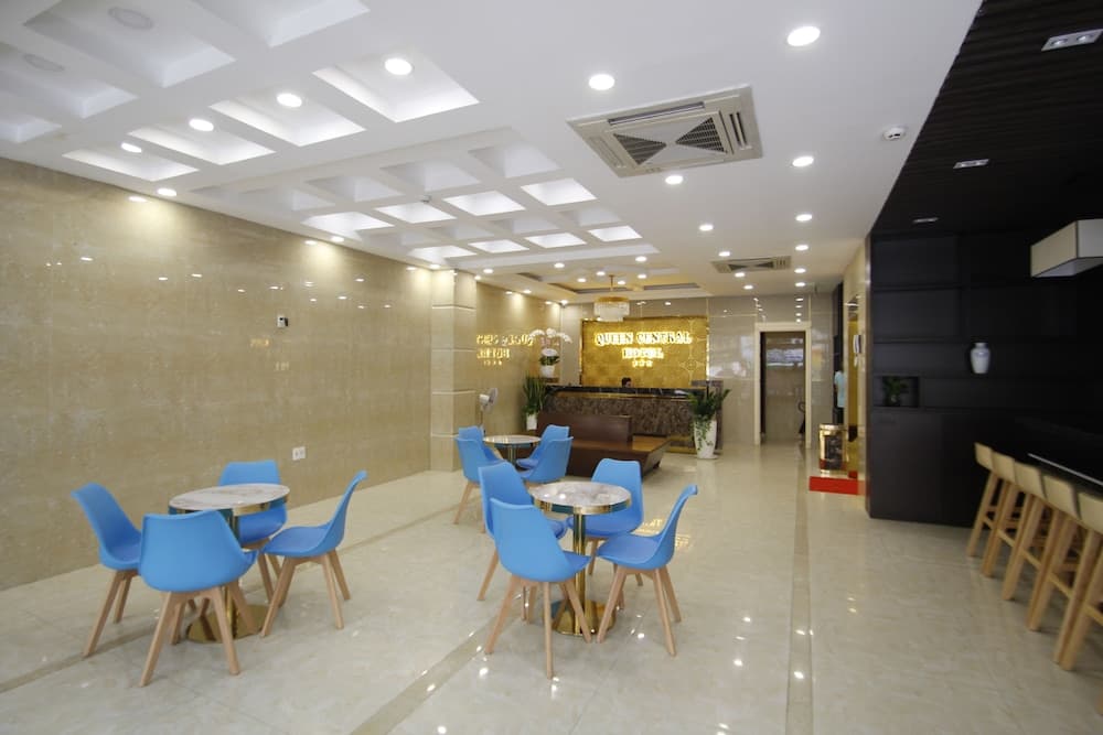 Queen Central Hotel