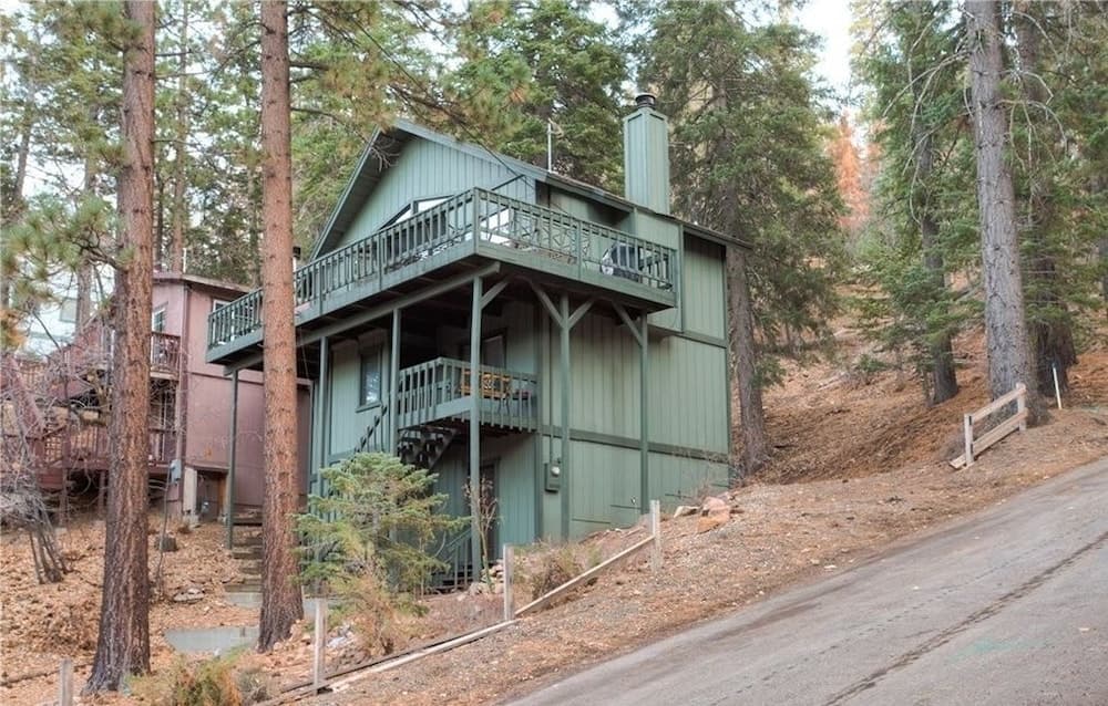 Bear Lassen Chalet