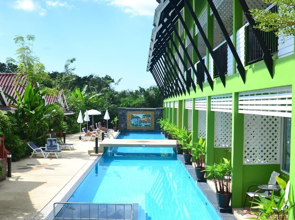 Khaolak C-nior Bungalows