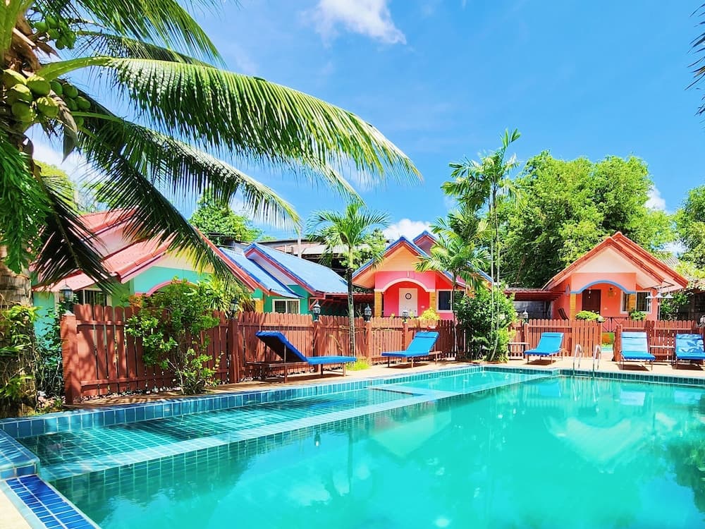 Phaithong Sotel Resort