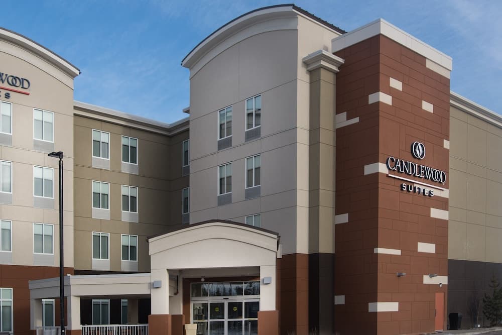 Candlewood Suites West Edmonton - Mall Area by IHG