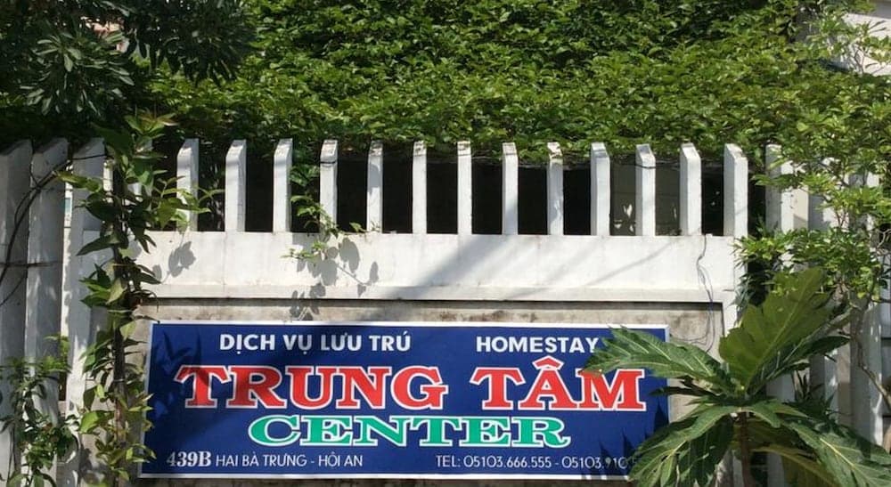 Center Homestay
