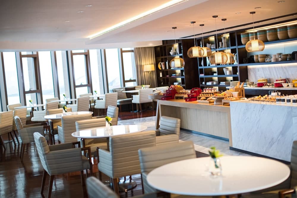 Renaissance Nanjing Olympic Centre Hotel