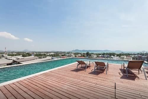 Dlux Condominium