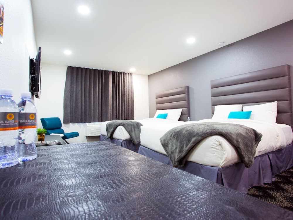 Siegel Select LV Strip-Convention Center