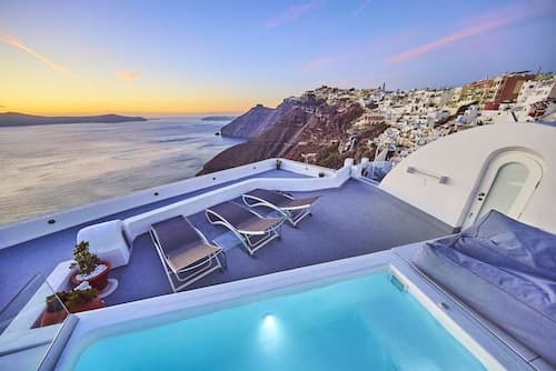 Trieris Villa & Suites