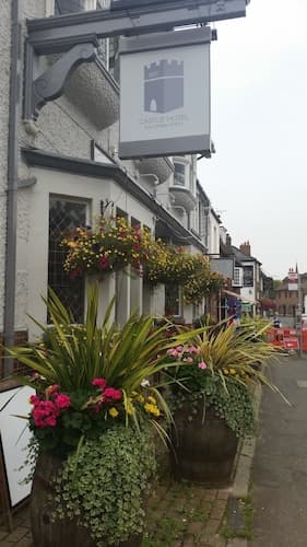 Castle Hotel