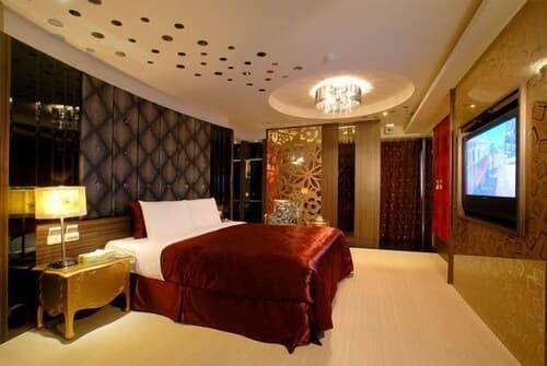 WE Motel