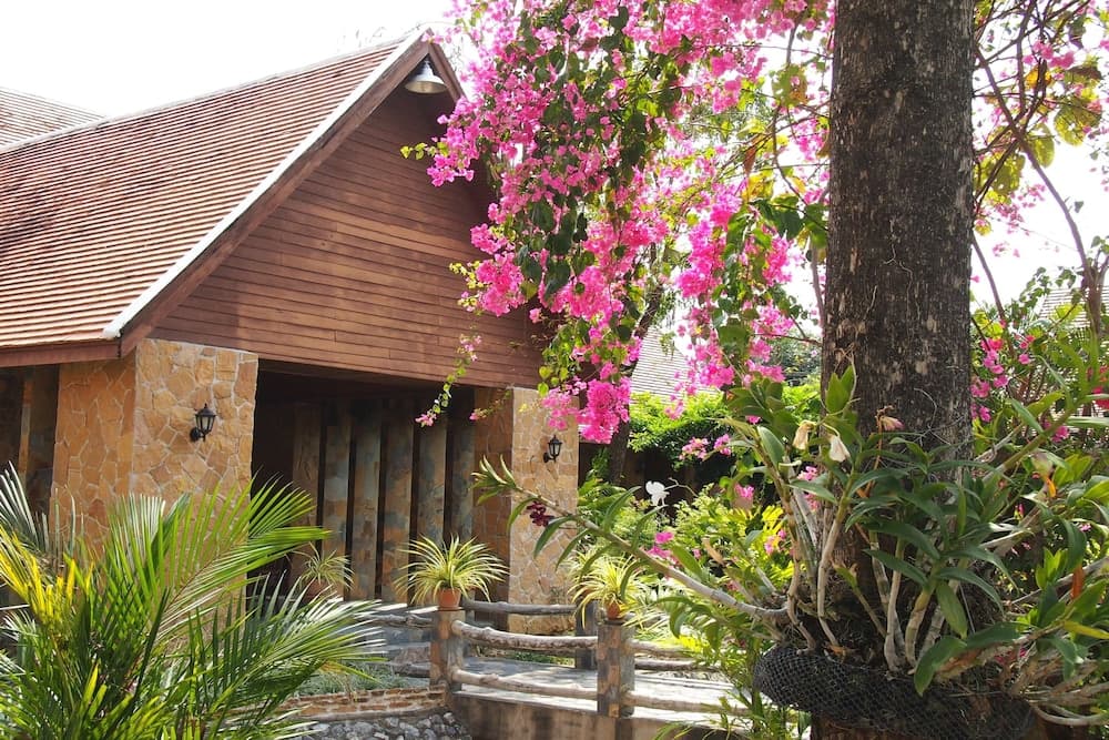 Khao Yai Country Hill Resort