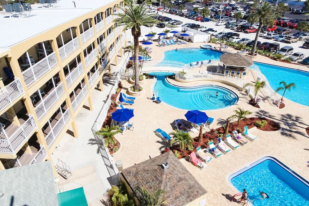 Coral Reef Beach Resort