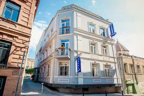 Hotel Sharden