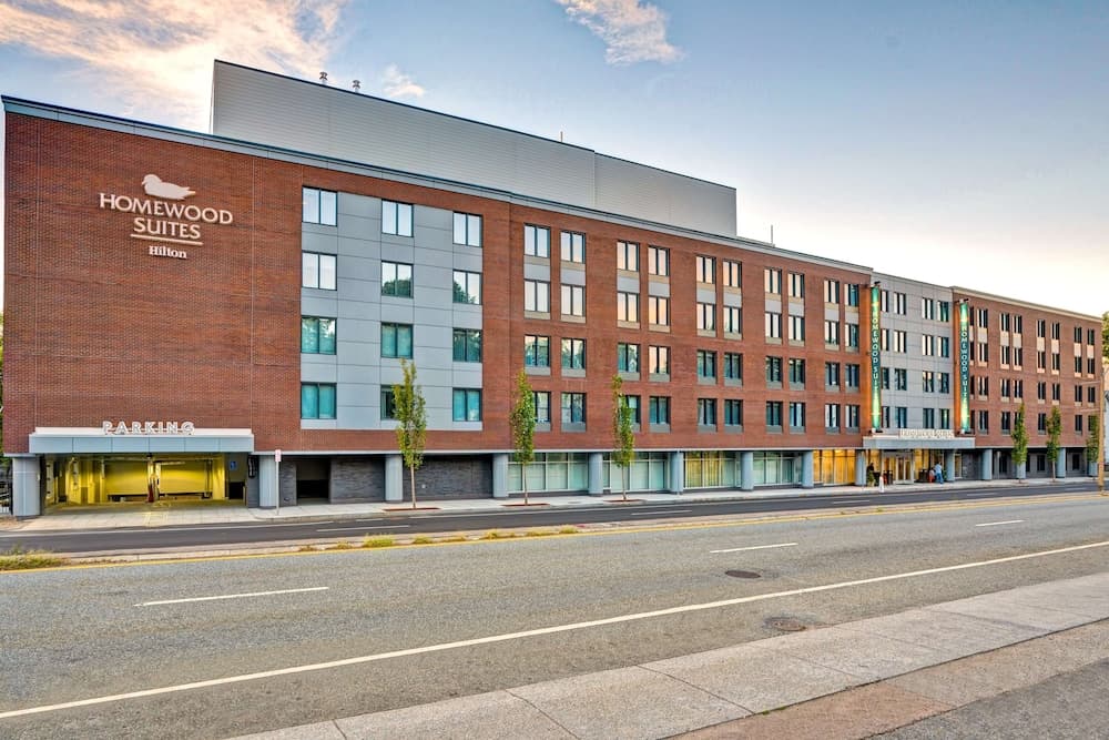 Homewood Suites by Hilton Boston Brookline-Longwood Medical