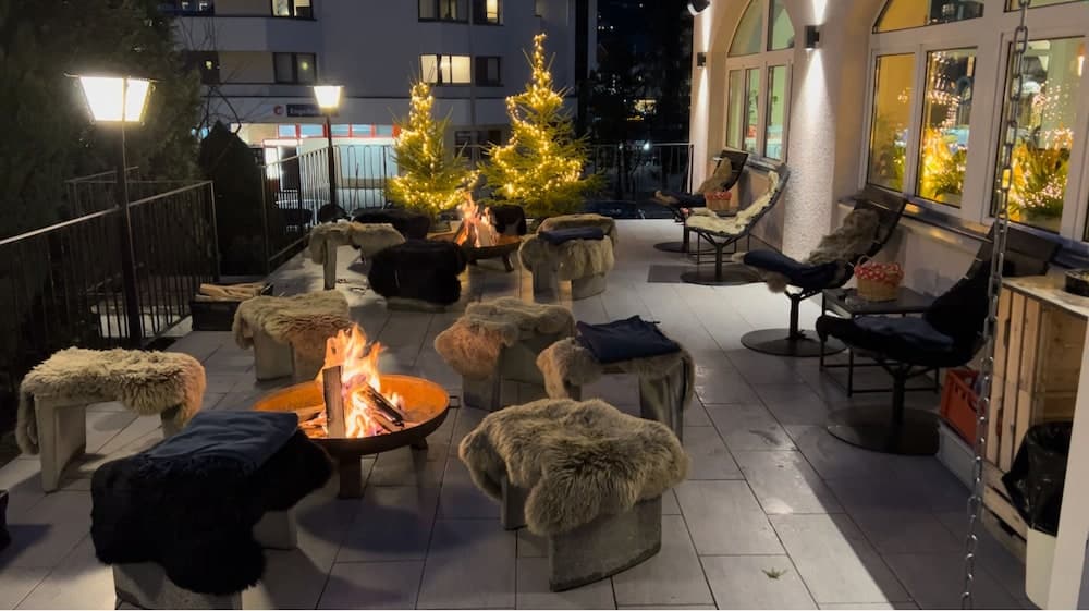 GRAND your home with common kitchens with self check-in