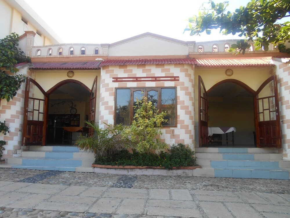 Konaklama yerinin ön cephesi