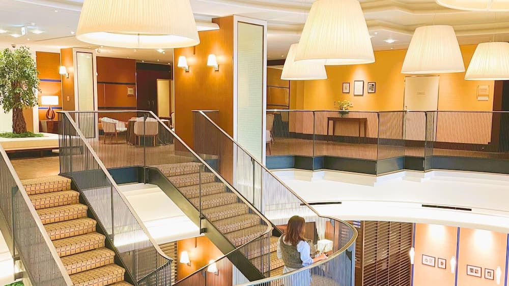 Lobi dinlenme salonu