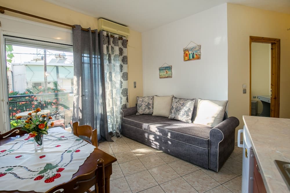 Lina Apartments