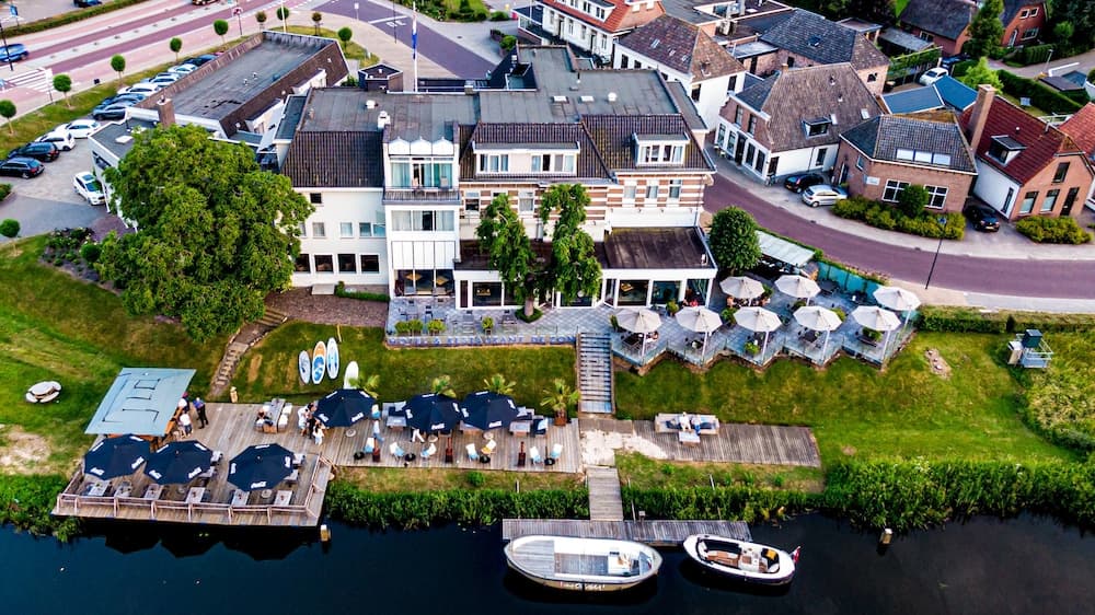 De Zon Hotel & Restaurant by Flow