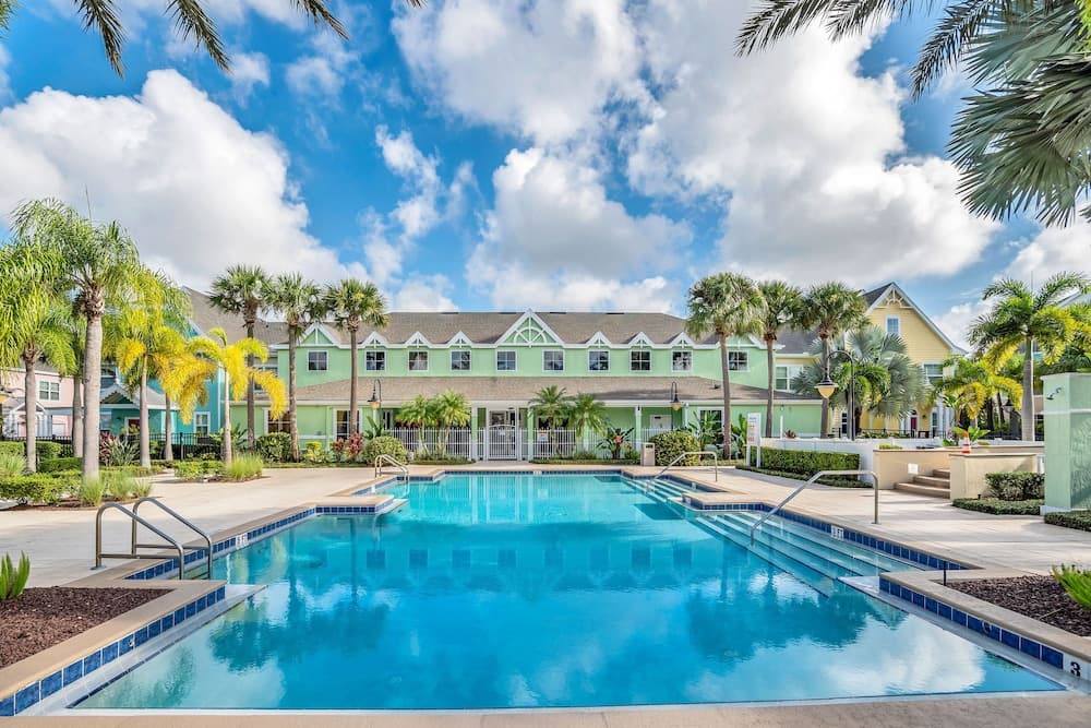 Runaway Beach Club Resort