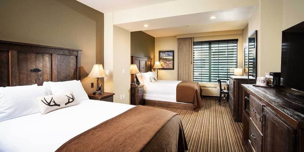 Angler's Lodge Hollister