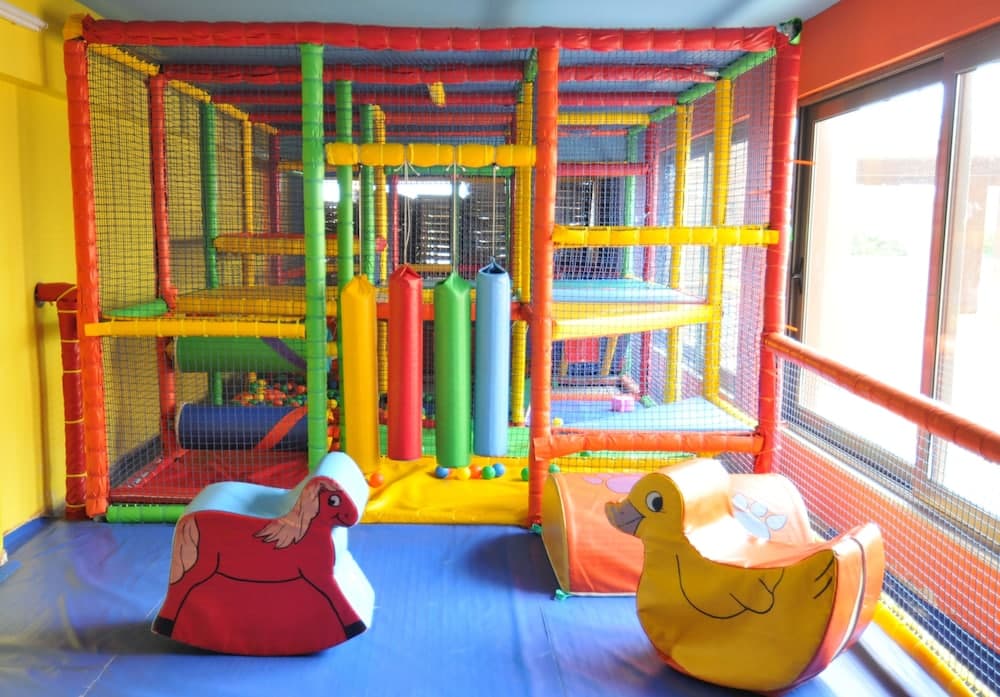 Çocuklar için oyun alanı - iç mekân