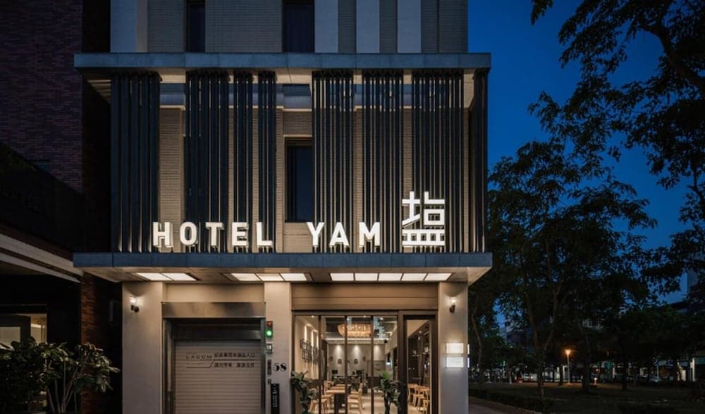 Hotel YAM LAGOM