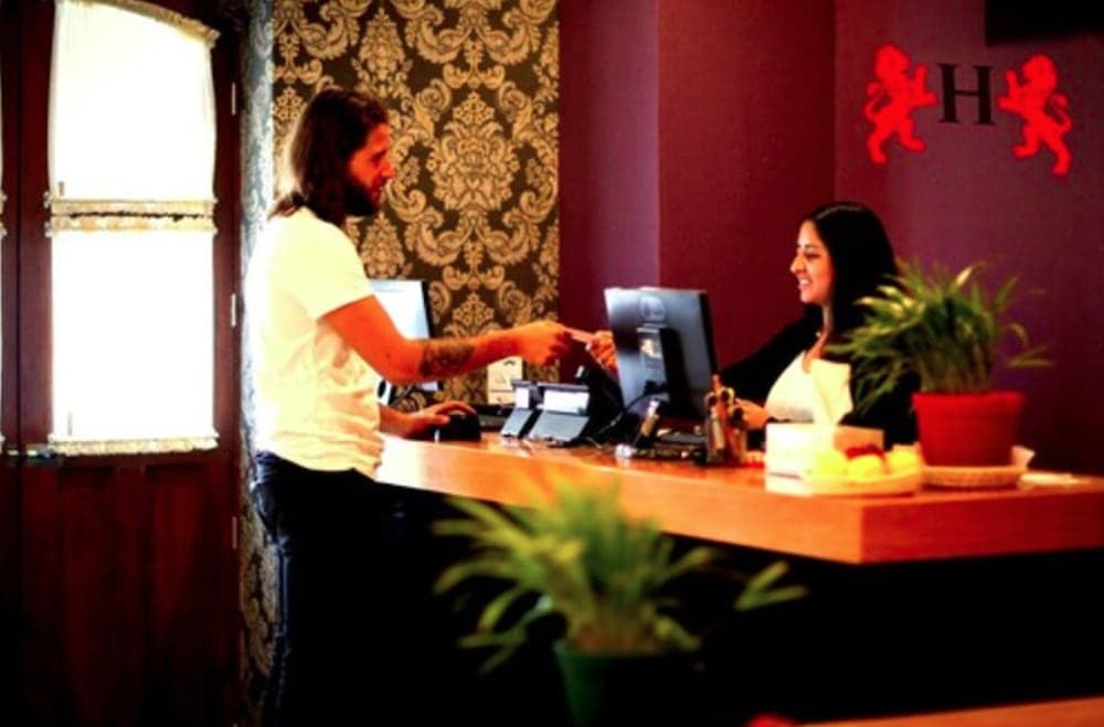 Giriş/çıkış büfesi