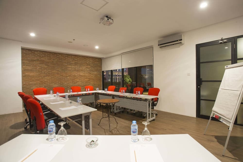 Toplantı salonu/imkânları