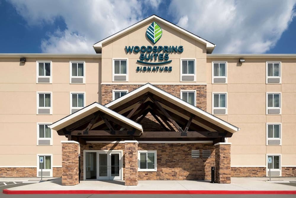 WoodSpring Suites Houston IAH Airport