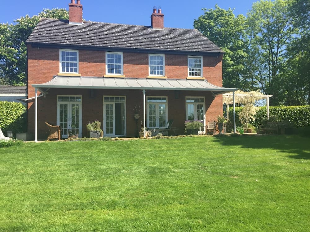 The Hall Farm B & B