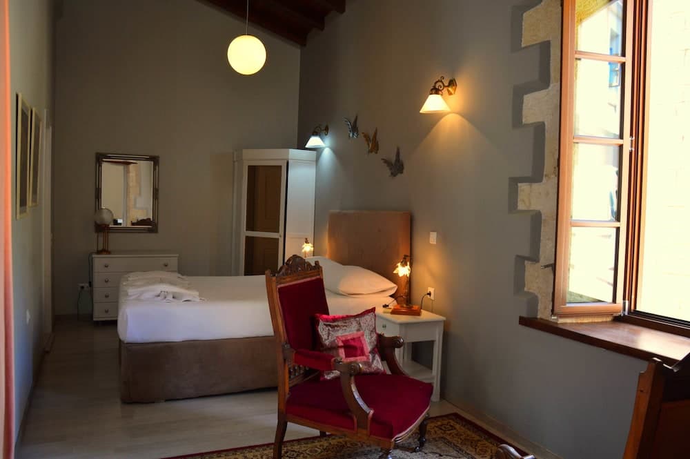 Erietta Suites
